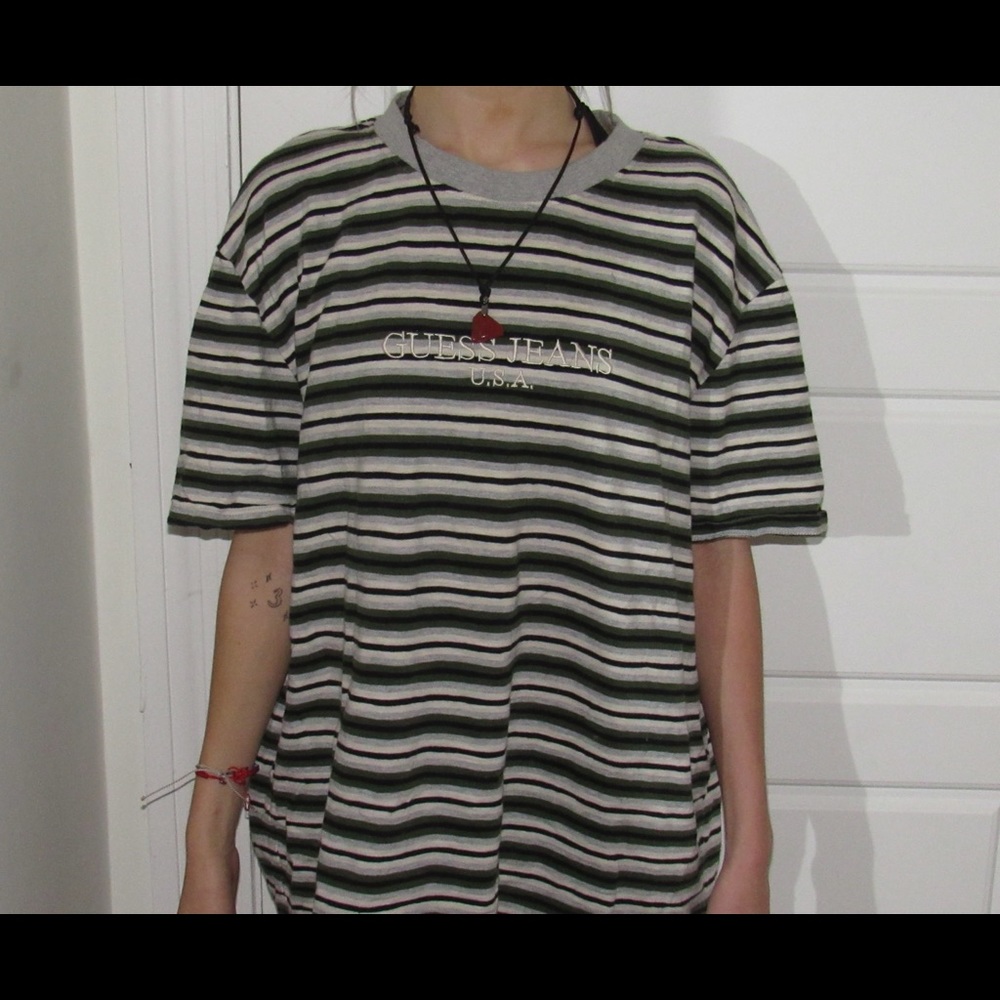 Striped GUESS t-shirt!